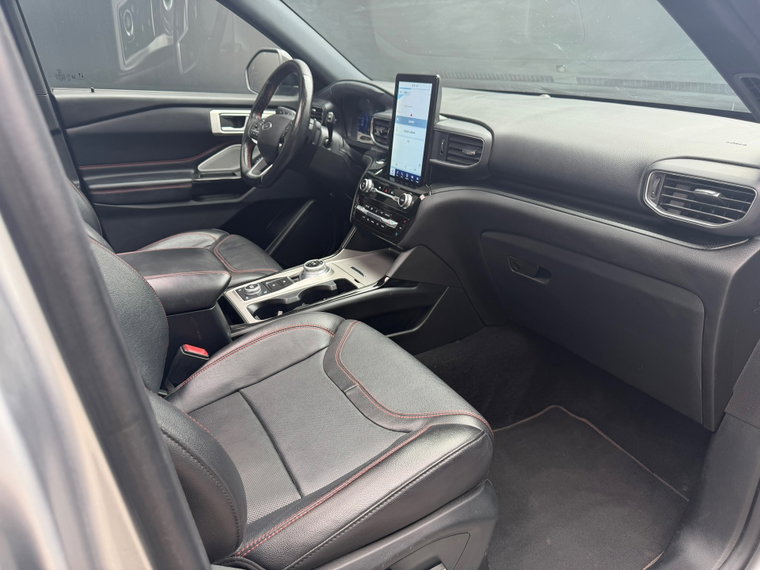 Vehicle Image 30