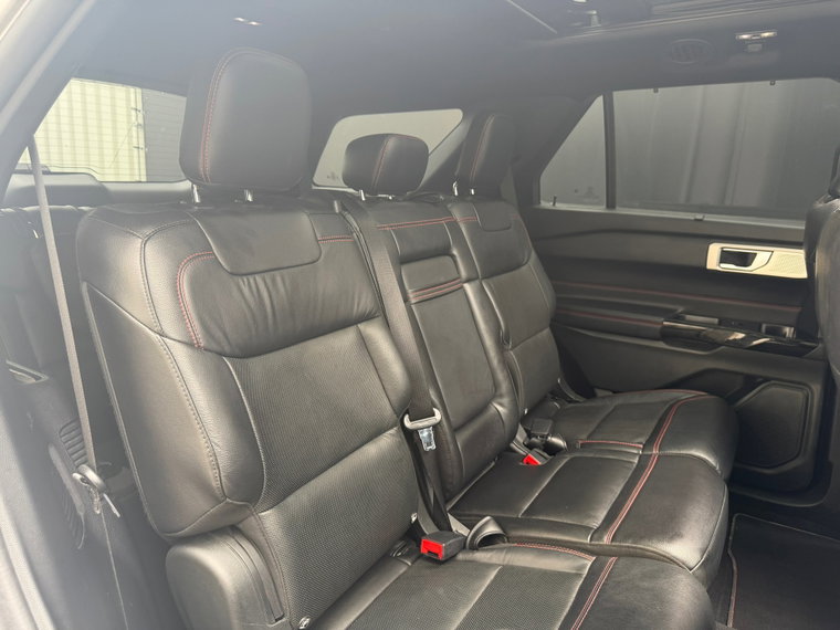 Vehicle Image 35