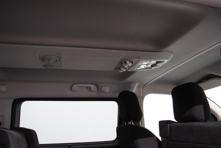 Vehicle Image 30
