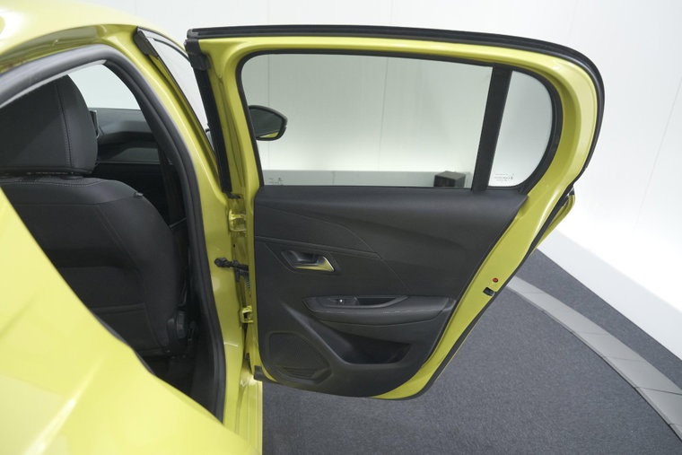 Vehicle Image 56