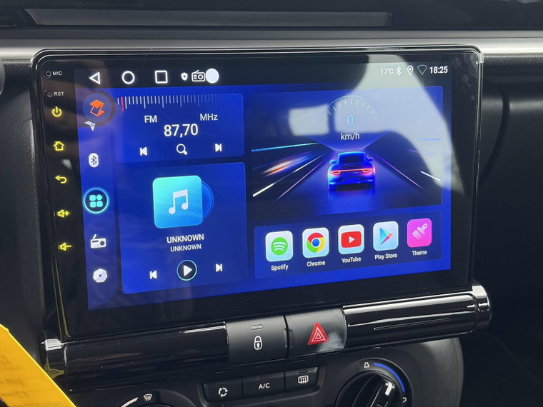 Vehicle Image 20