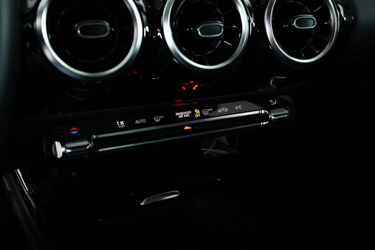 Vehicle Image 27