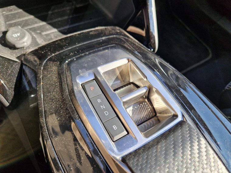 Vehicle Image 23
