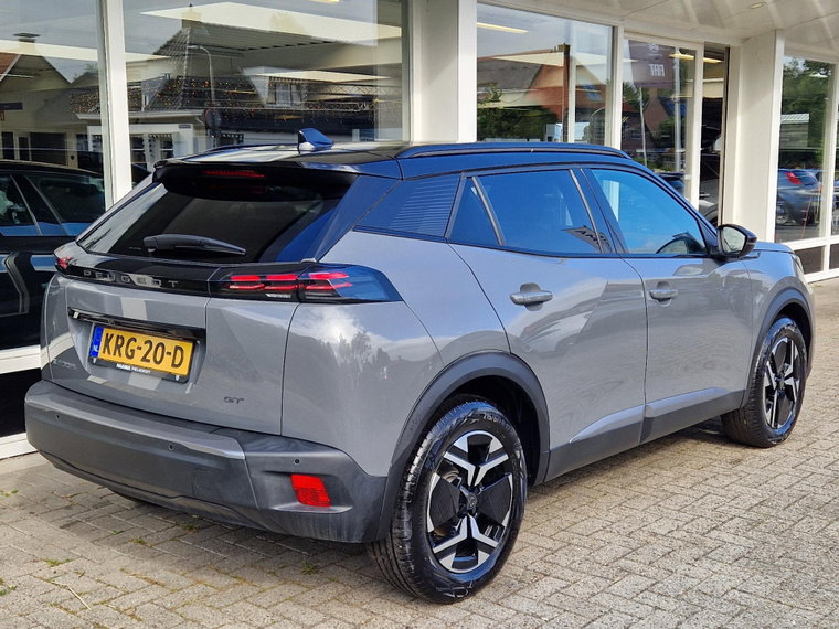 Vehicle Image 8
