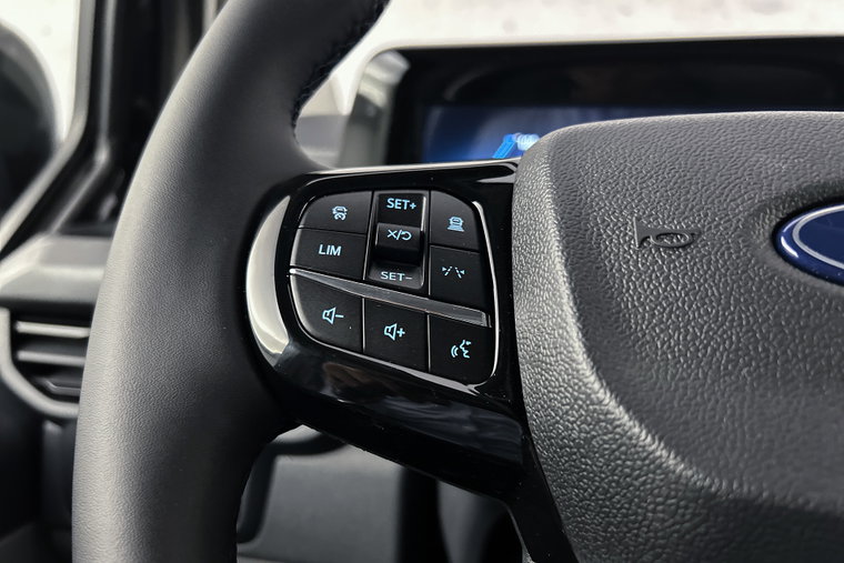 Vehicle Image 39
