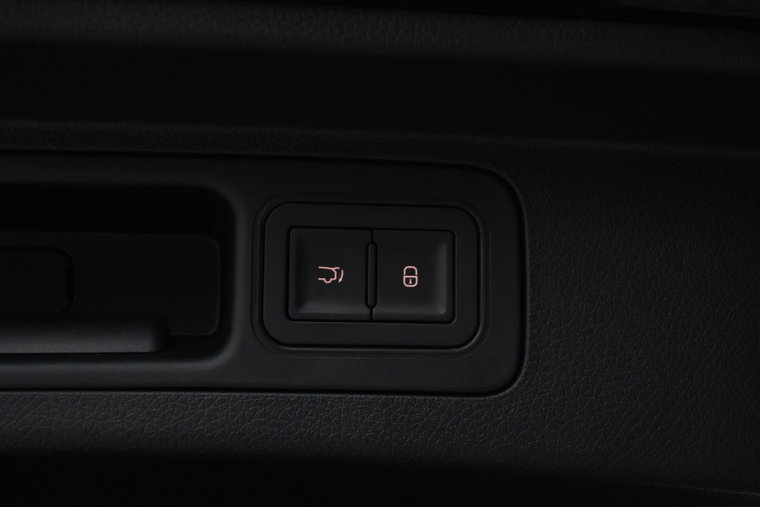 Vehicle Image 29