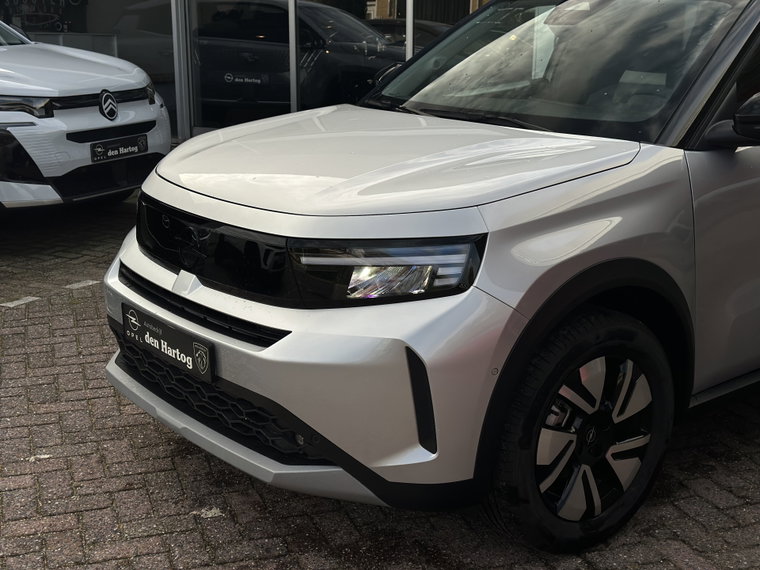 Vehicle Image 17