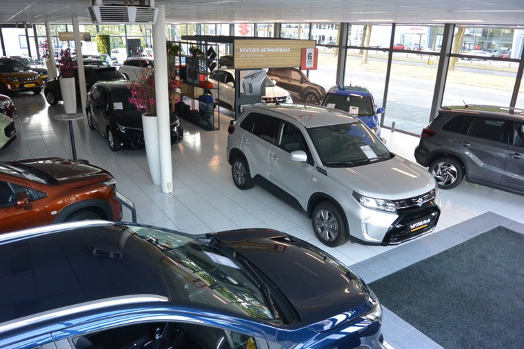 Vehicle Image 2