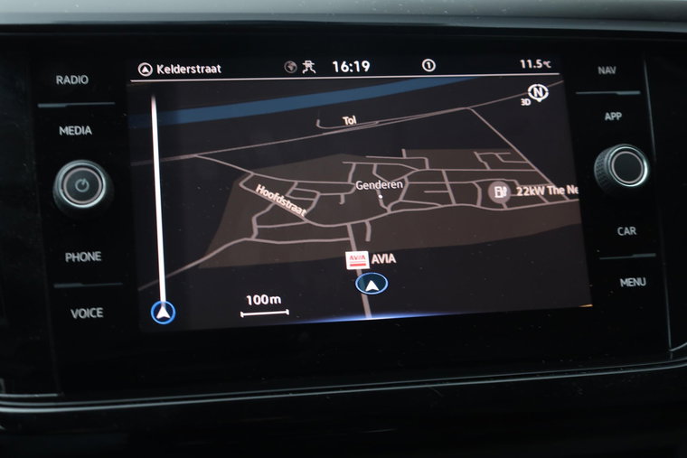 Vehicle Image 21