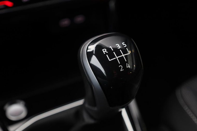 Vehicle Image 23