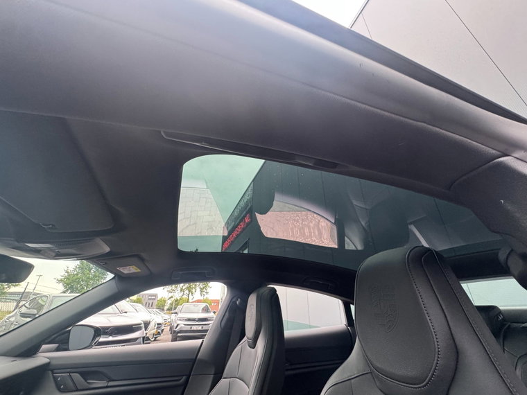 Vehicle Image 33