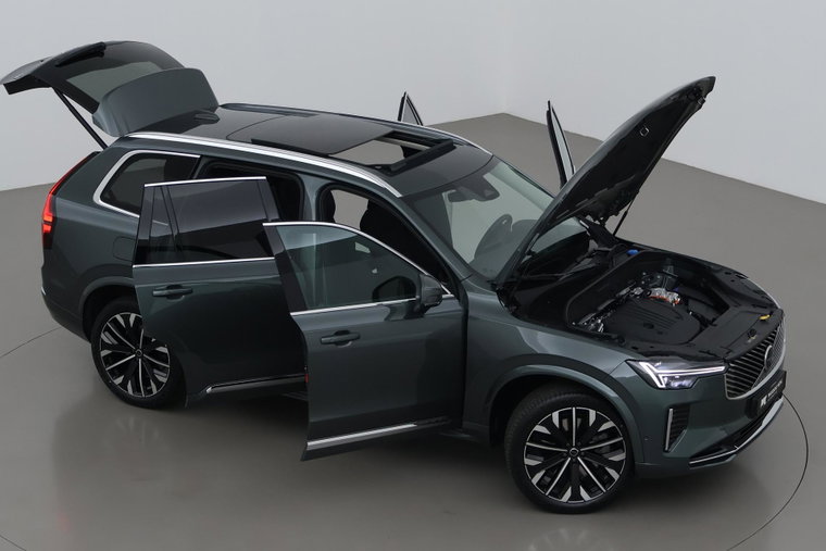Vehicle Image 6