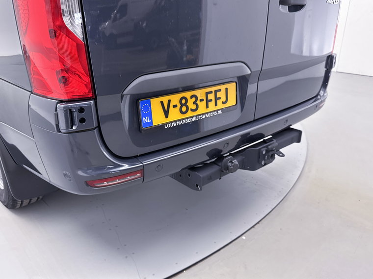 Vehicle Image 38