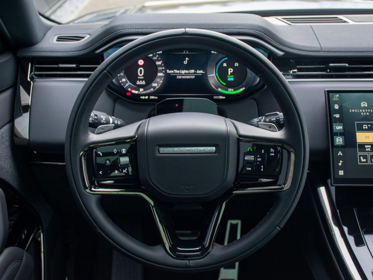 Vehicle Image 21