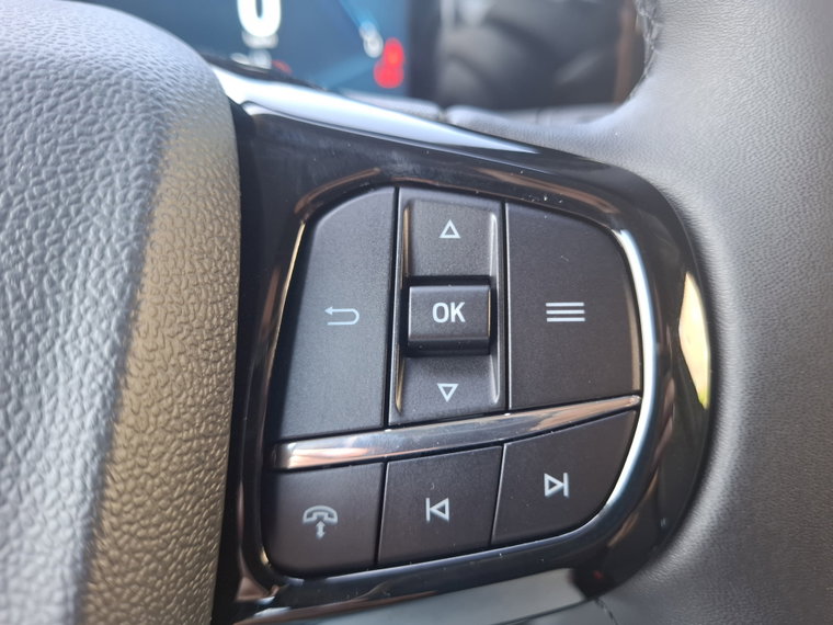 Vehicle Image 28