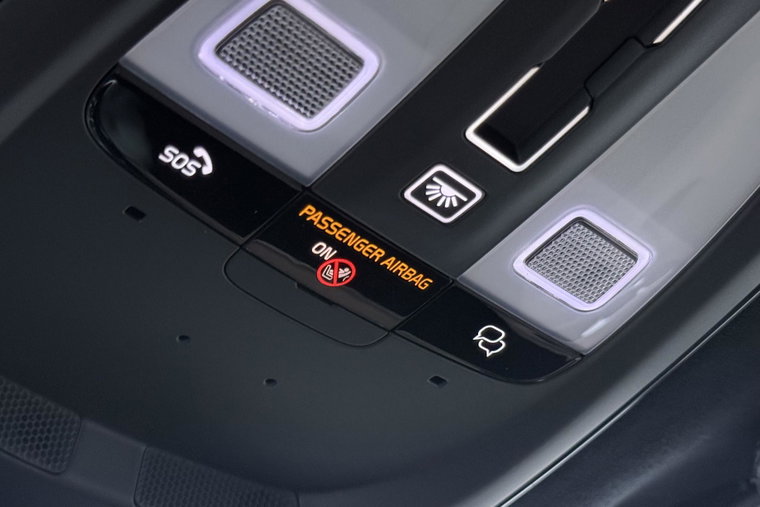 Vehicle Image 35