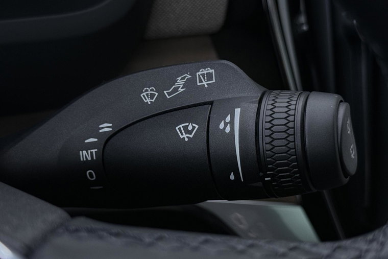 Vehicle Image 42