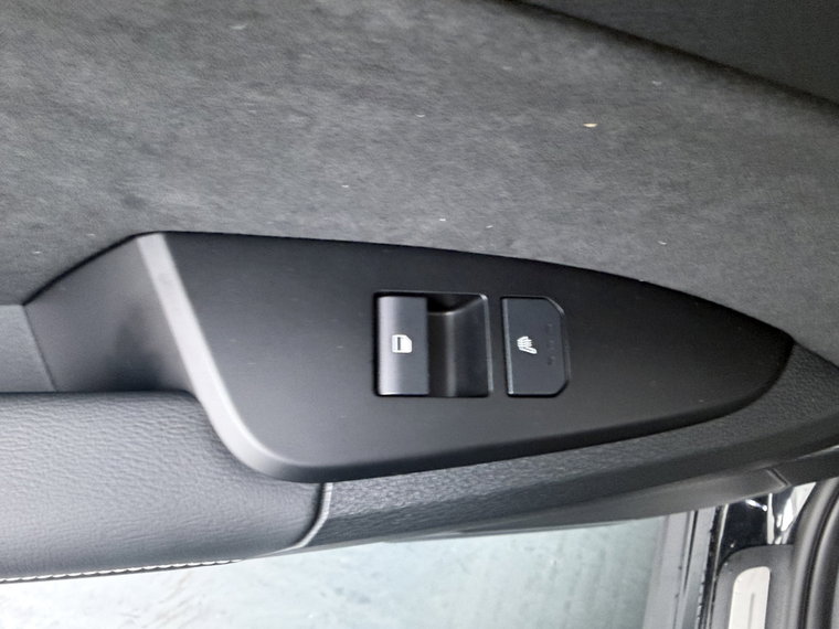 Vehicle Image 34