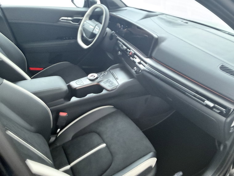 Vehicle Image 39