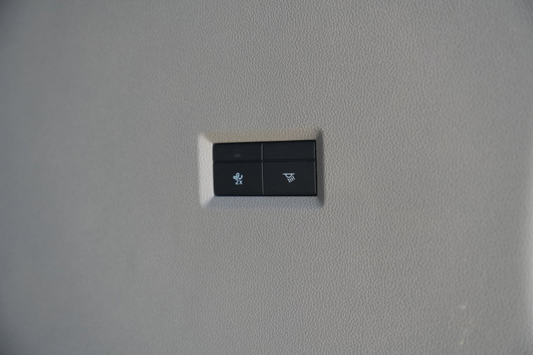 Vehicle Image 56