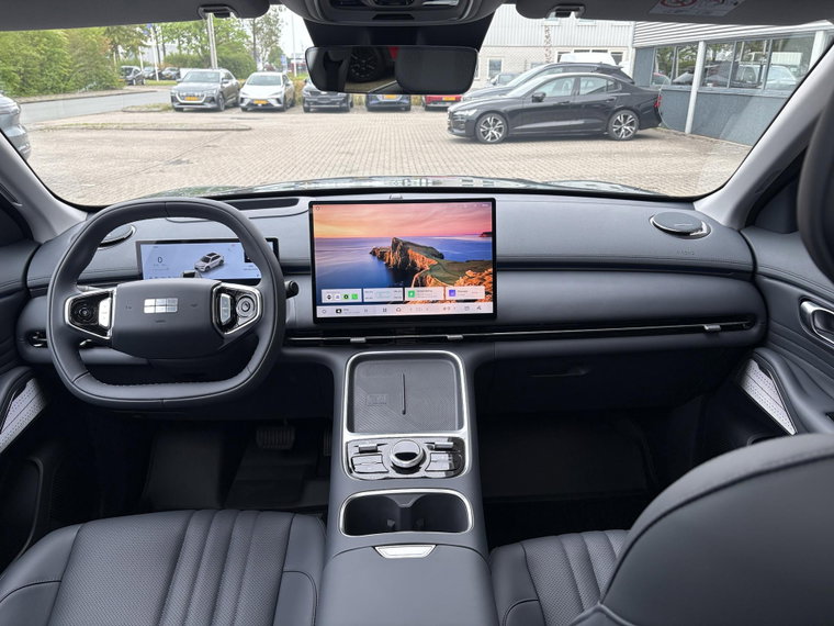 Vehicle Image 19