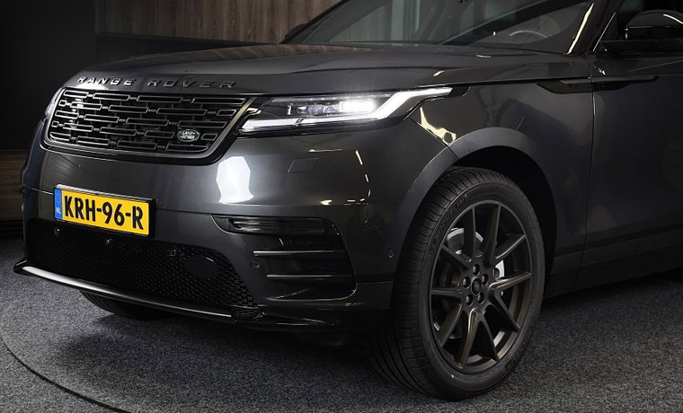 Vehicle Image 42