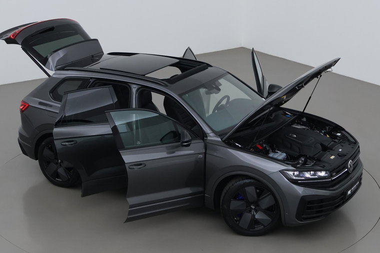 Vehicle Image 6
