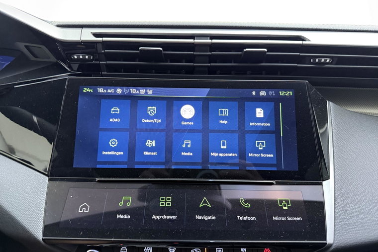 Vehicle Image 30