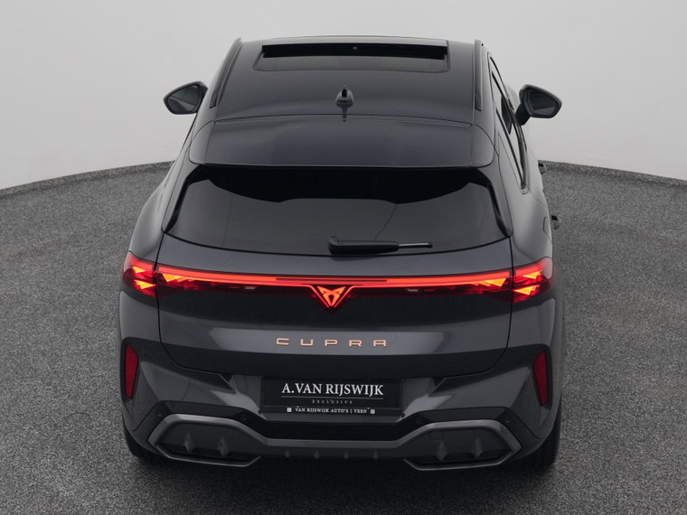 Vehicle Image 28