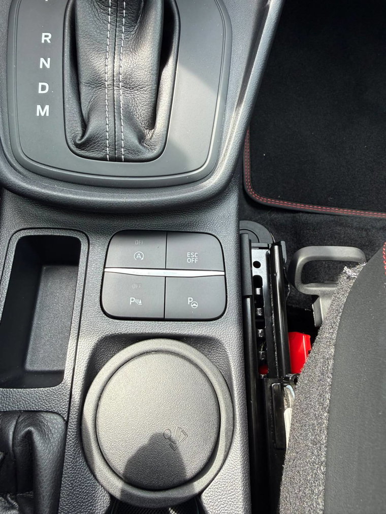 Vehicle Image 38