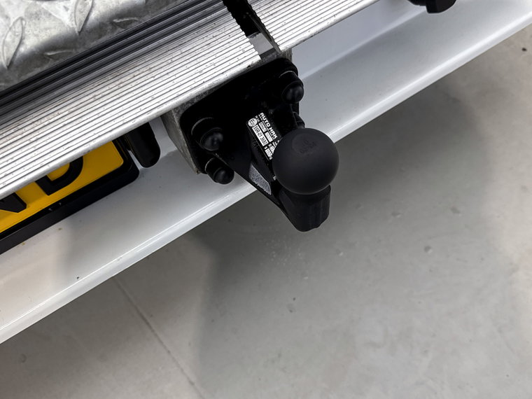 Vehicle Image 38