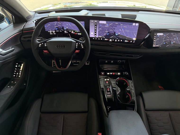 Vehicle Image 32