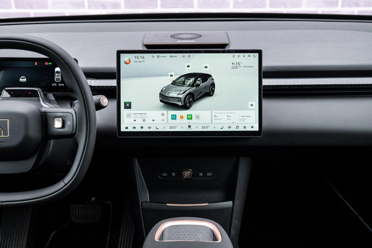 Vehicle Image 13