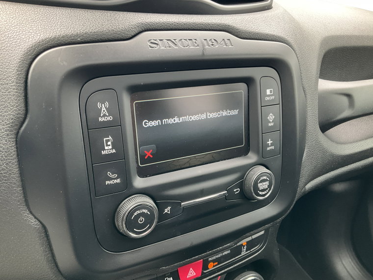 Vehicle Image 28