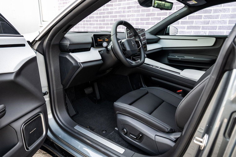 Vehicle Image 30