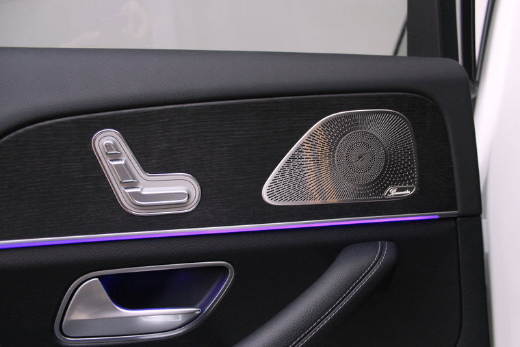 Vehicle Image 36