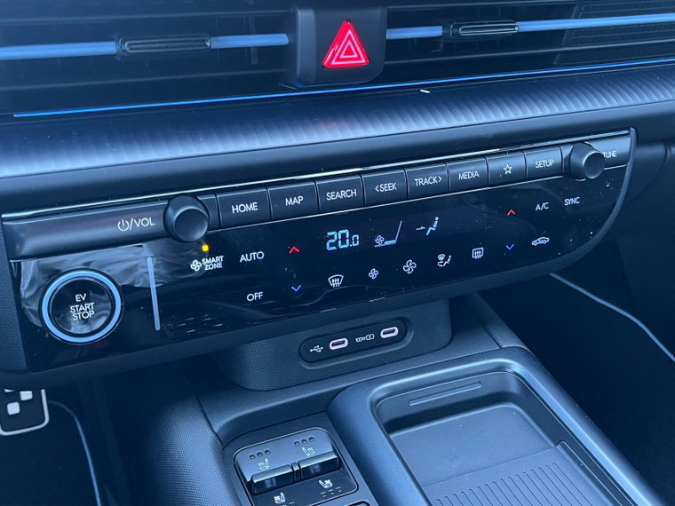 Vehicle Image 27