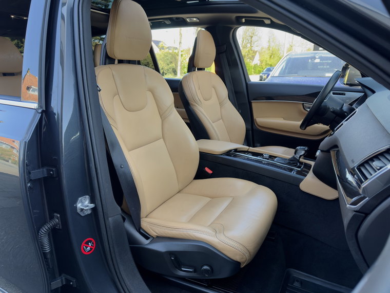 Vehicle Image 37