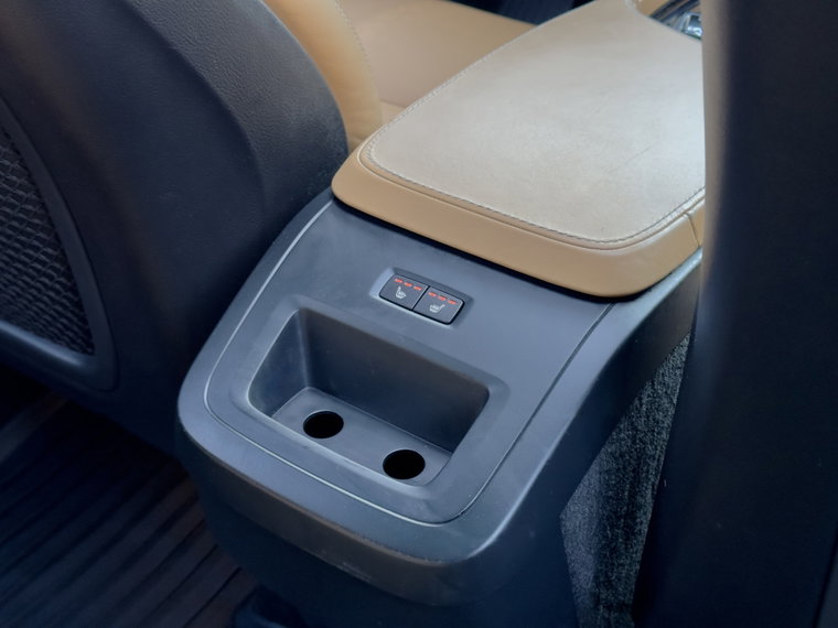 Vehicle Image 41