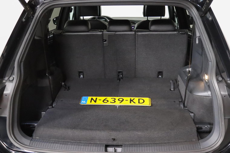 Vehicle Image 38