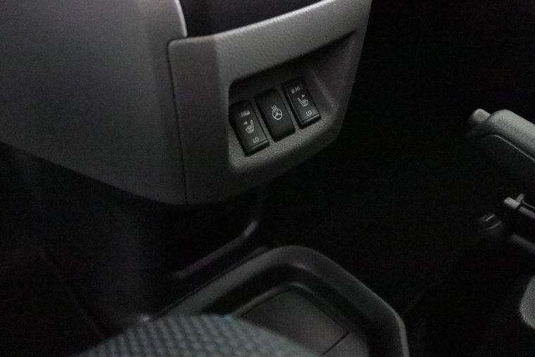 Vehicle Image 24