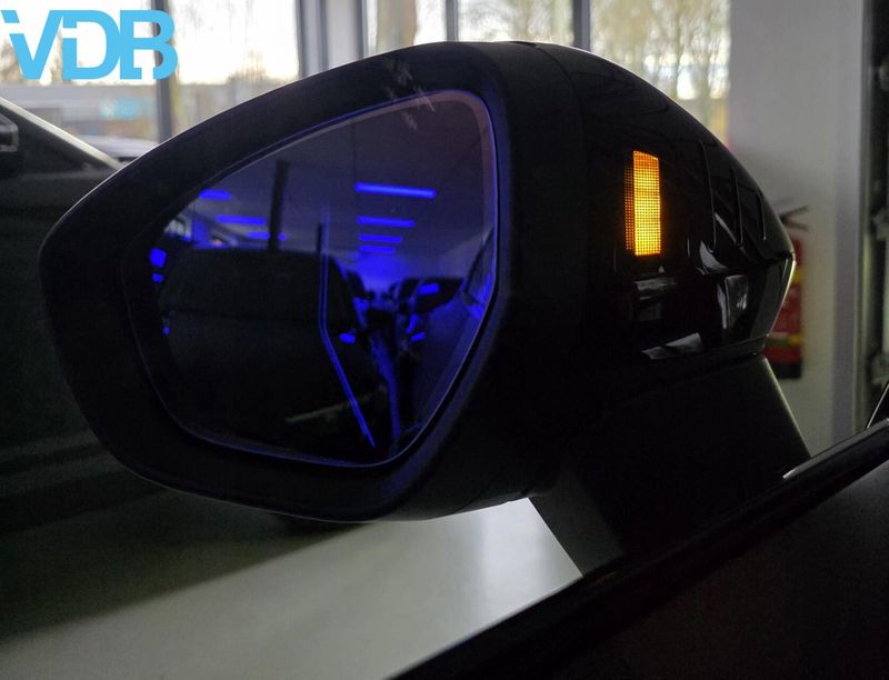 Vehicle Image 30