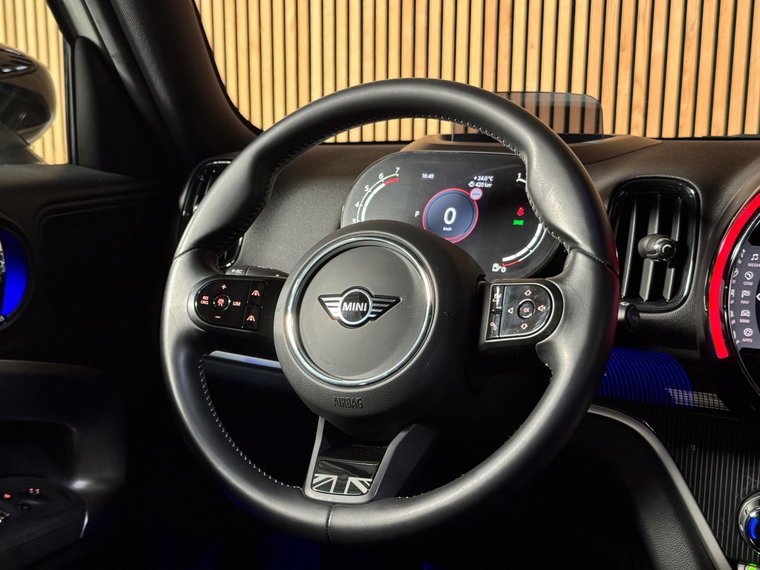 Vehicle Image 41