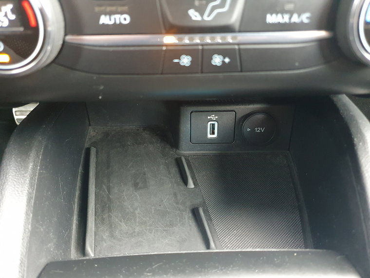 Vehicle Image 39