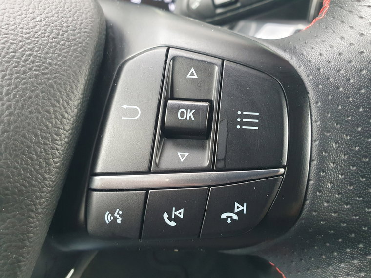 Vehicle Image 40