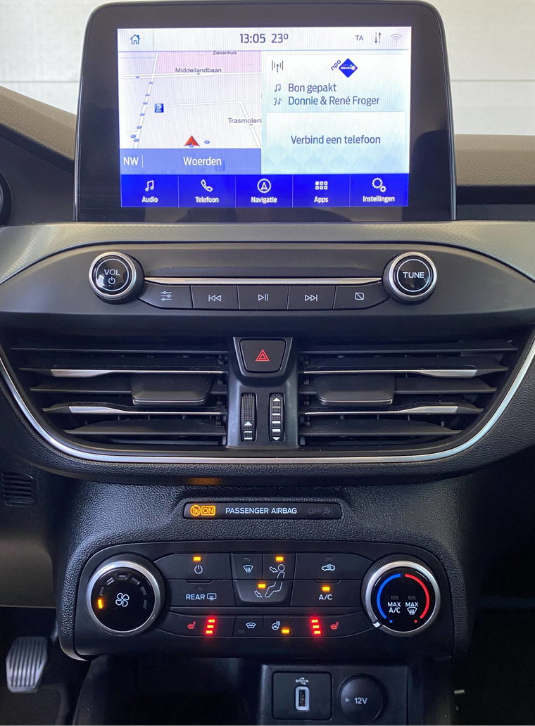 Vehicle Image 14