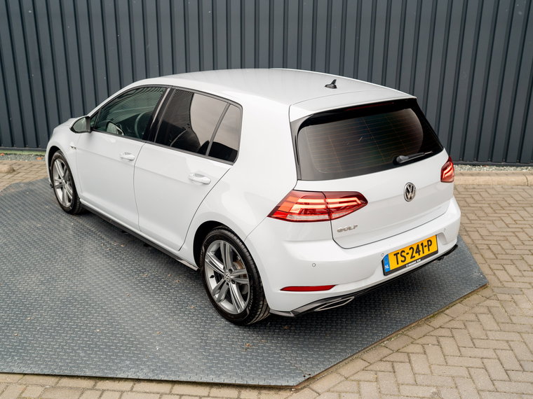 Vehicle Image 36