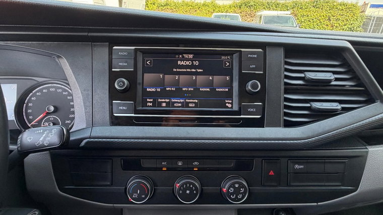 Vehicle Image 23