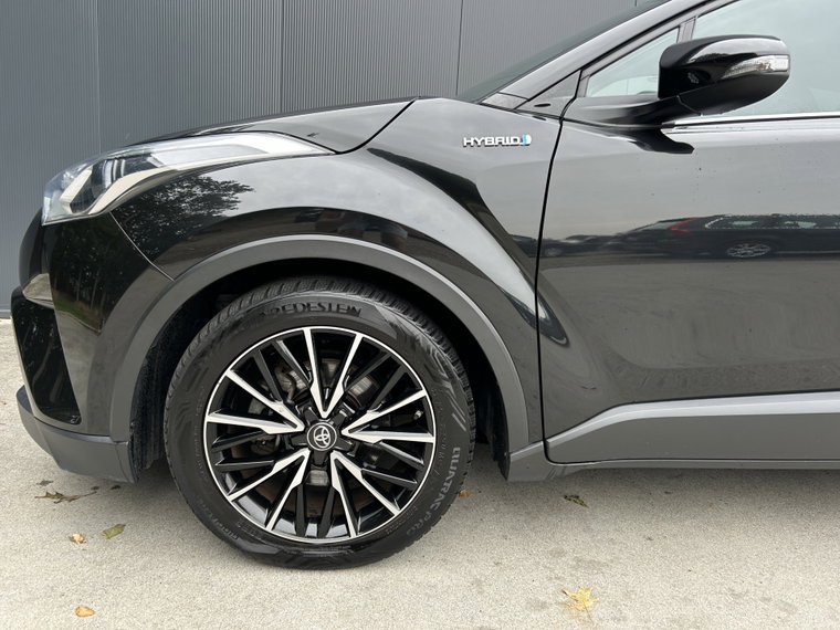 Vehicle Image 16
