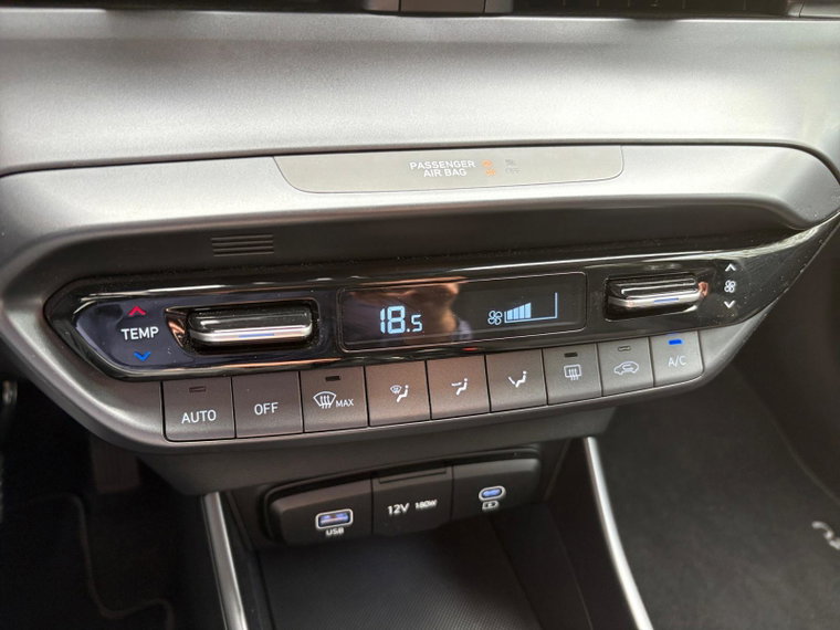Vehicle Image 27